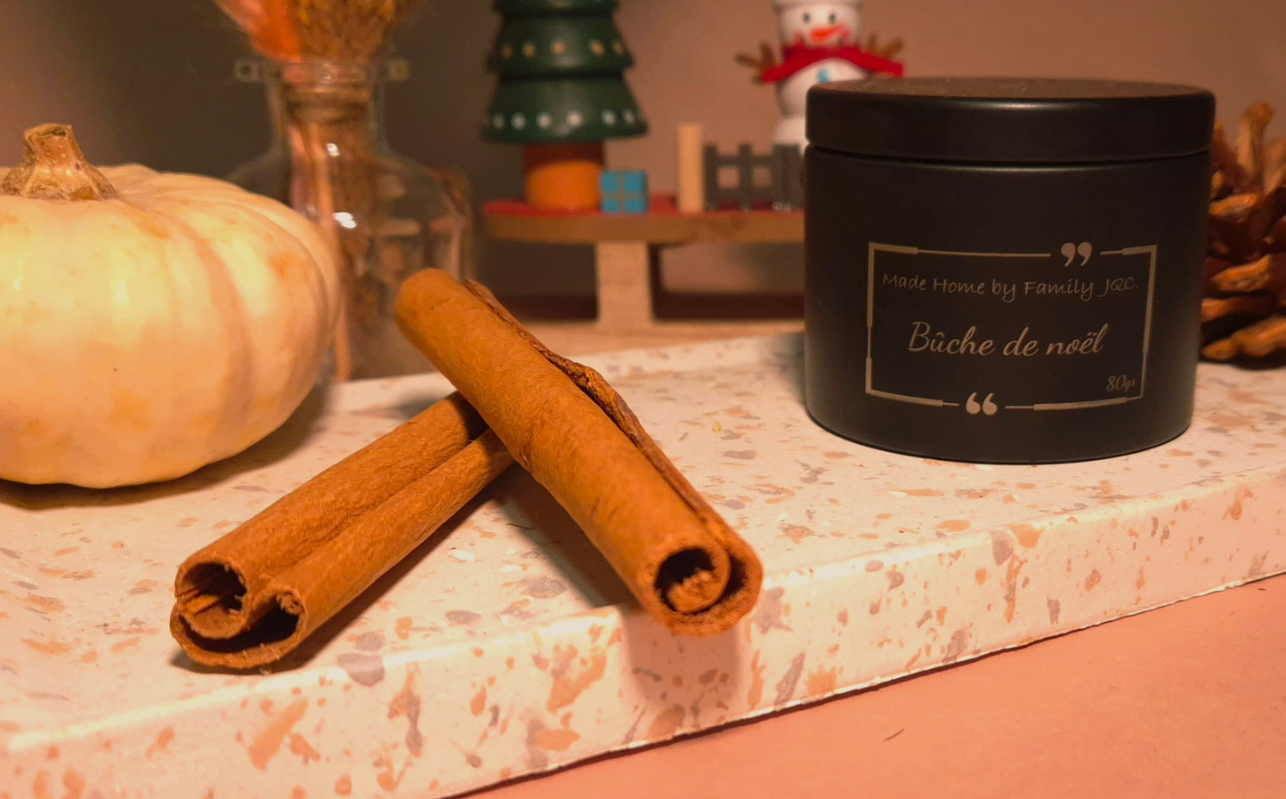 Bougie parfumée "Bûche de noël" 80gr